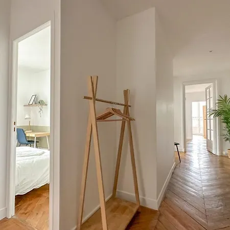 Flexliving - - Septembre Nyaraló